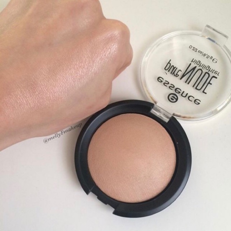 Essence Pure Nude Hightighter