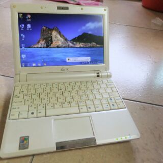 Asus Eee PC EPC 900 900HA 8 9吋 筆記型電腦1GB 160GB二手良機 蝦皮購物