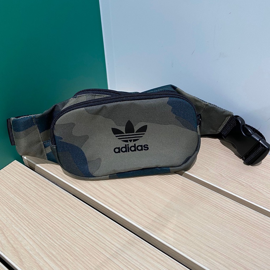 Adidas originals 2025 camo fanny pack