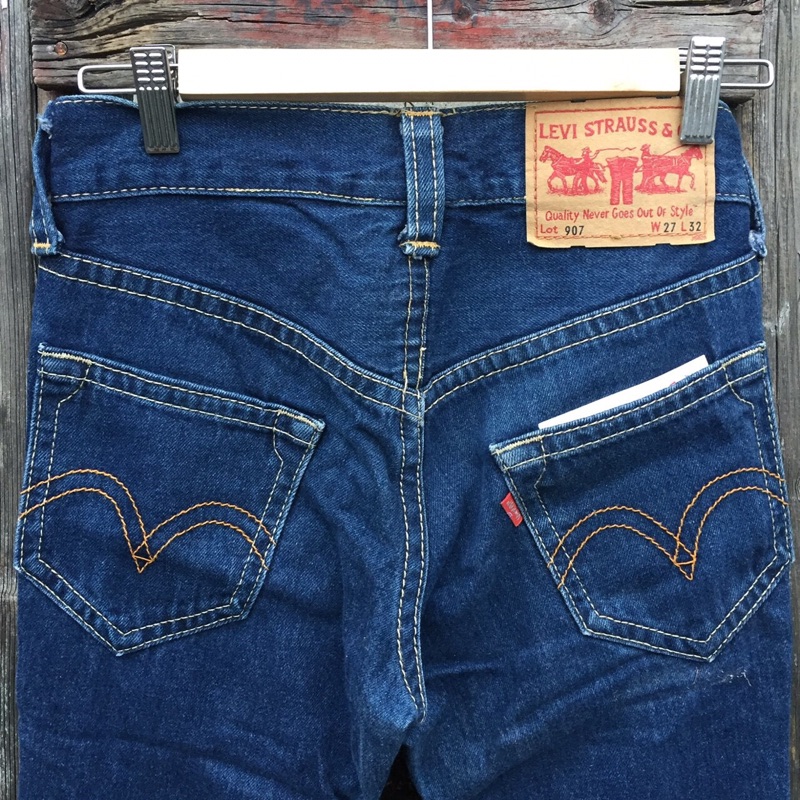 Levis w25 l32 hot sale