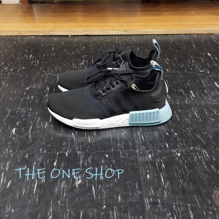 Adidas nmd hotsell r1 black blue