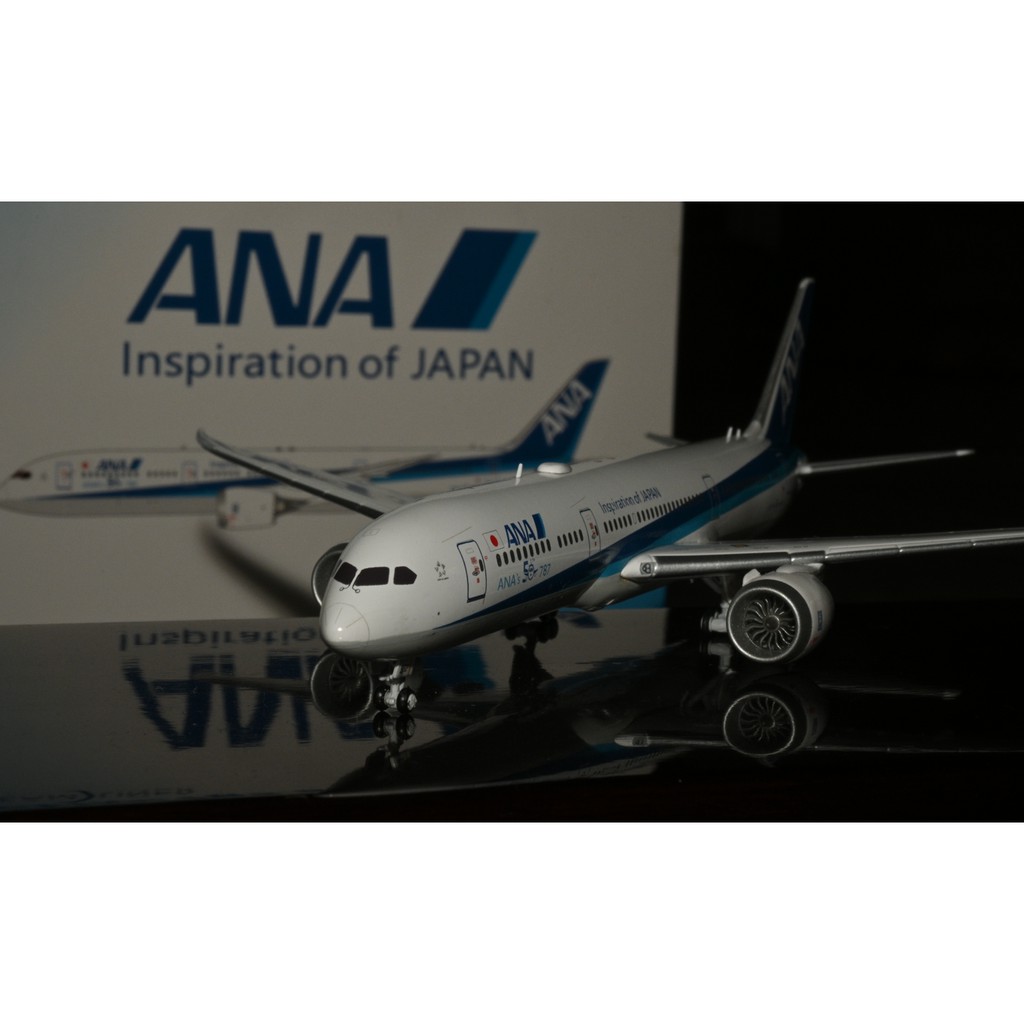 ANA 1:400 全日空 50周年 Boeing 787-9 金屬模型 JA882A 二手( 非全新、有輕微缺損)