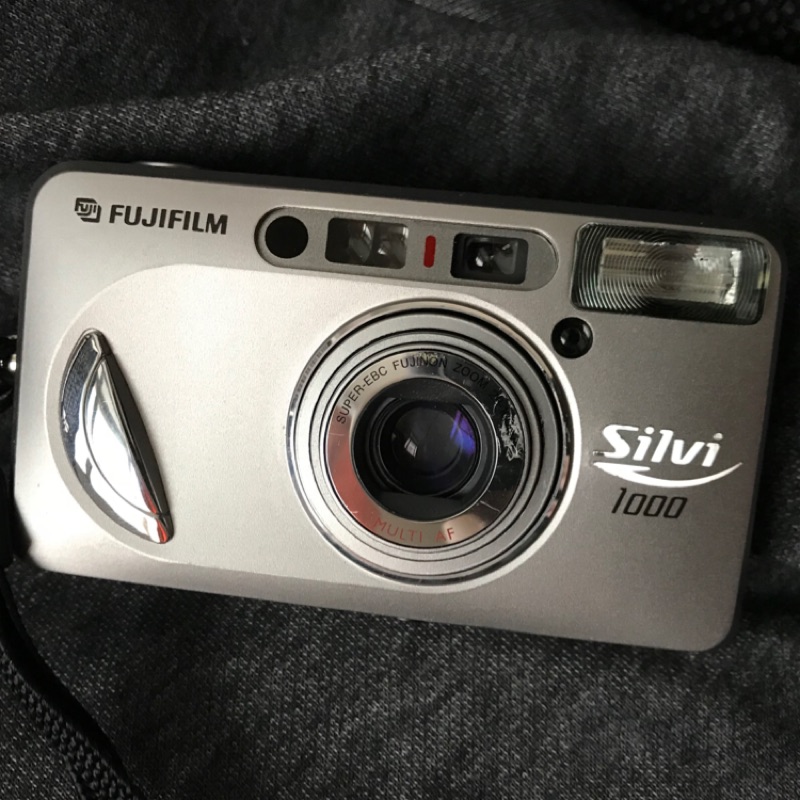 Fujifilm silvi 1000 變焦底片相機 贈底片一捲