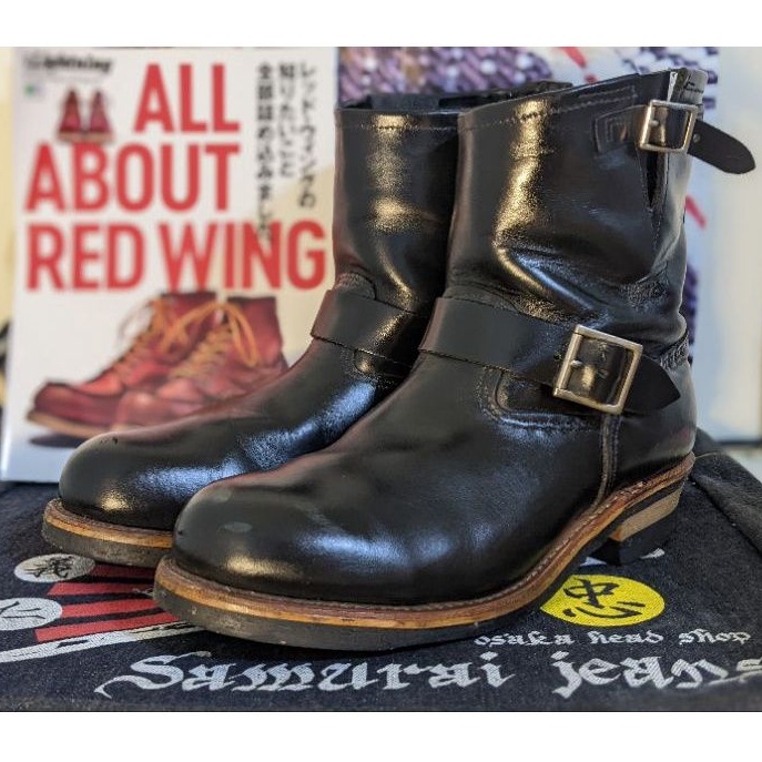 Red on sale wing 2976