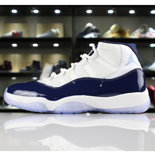 Midnight navy clearance jordan 11