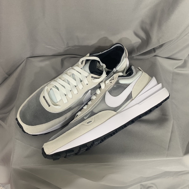 NIKE WAFFLE ONE 小SACAI 全新US9.5(27.5cm) DA7995-100好搭配