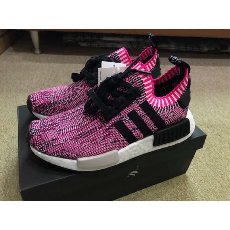 Adidas nmd r1 primeknit black shock pink sale