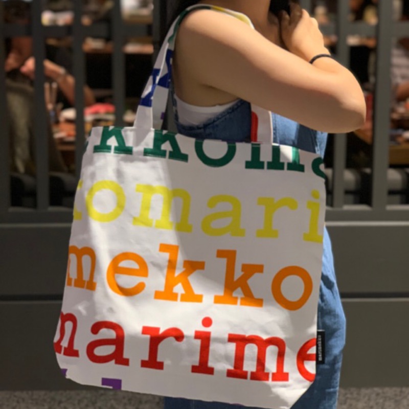 預購marimekko Notko Logo bag 彩虹字母托特包| 蝦皮購物