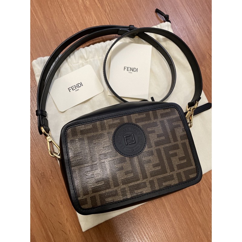 Mini camera case on sale fendi