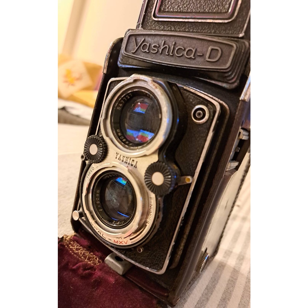 二手相機 Yashica-D 當道具,當古董擺設,當零件機賣（須整理）