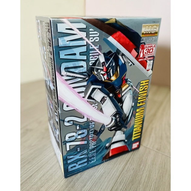 Gunpla MG 1 100 RX-78-2 鋼彈Ver 2.0 Titanium Finish 鈦金屬電鍍版