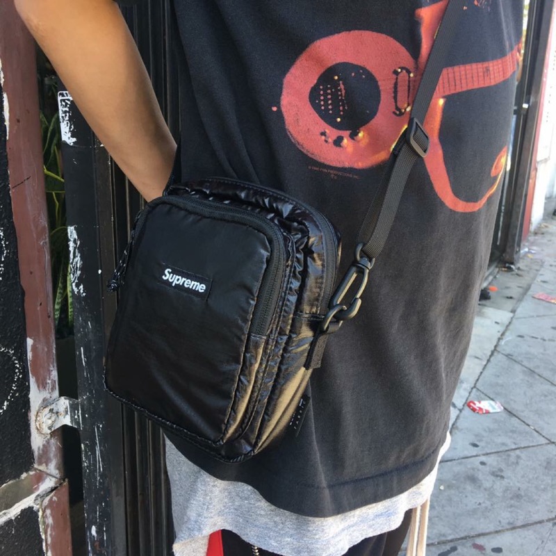 Supreme 17fw store shoulder bag