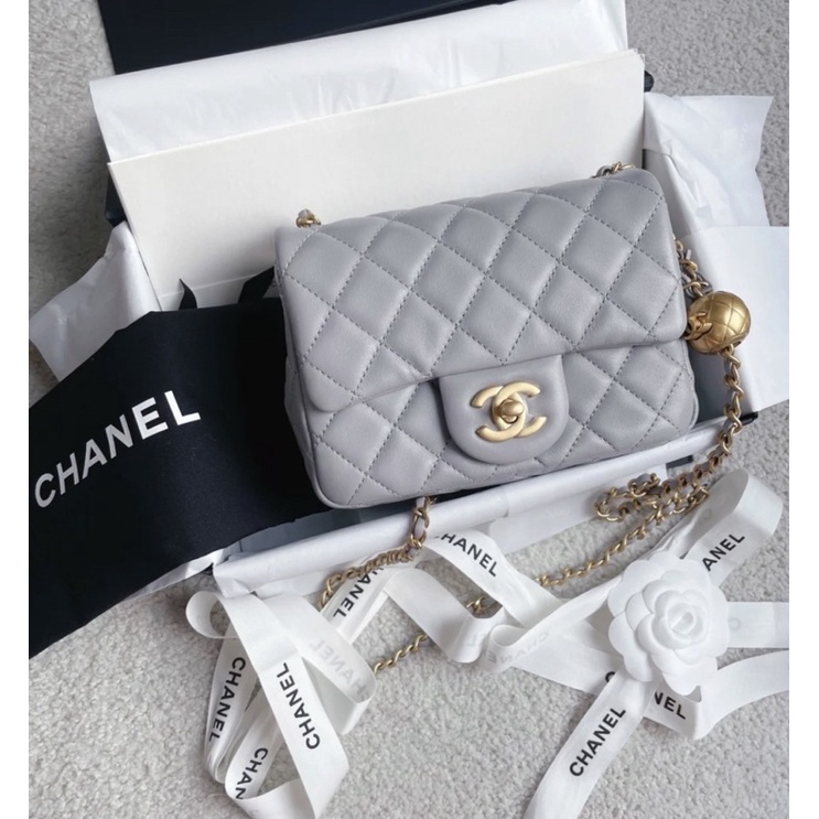 Chanel hot sale mini 17