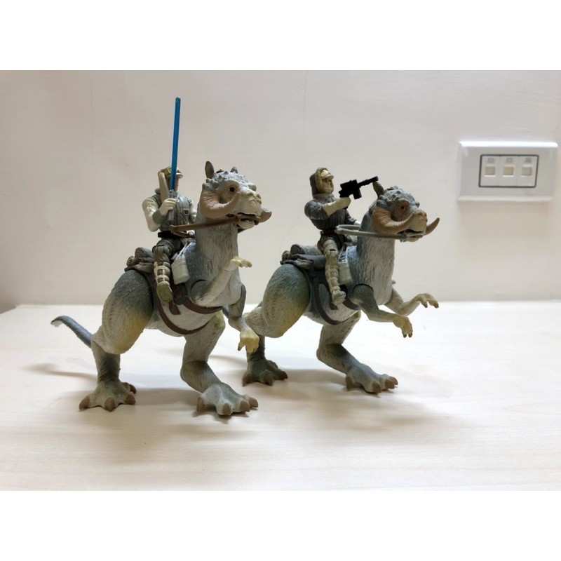 TaunTaun Luke Skywalker Han Solo 星際大戰 咚咚獸 路克 韓索羅 3.75吋