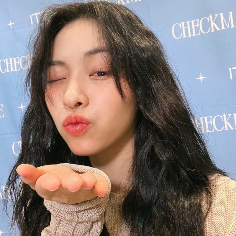 ITZY crazy in love my music taste マミュテ ITZY CRAZY IN LOVE 小卡