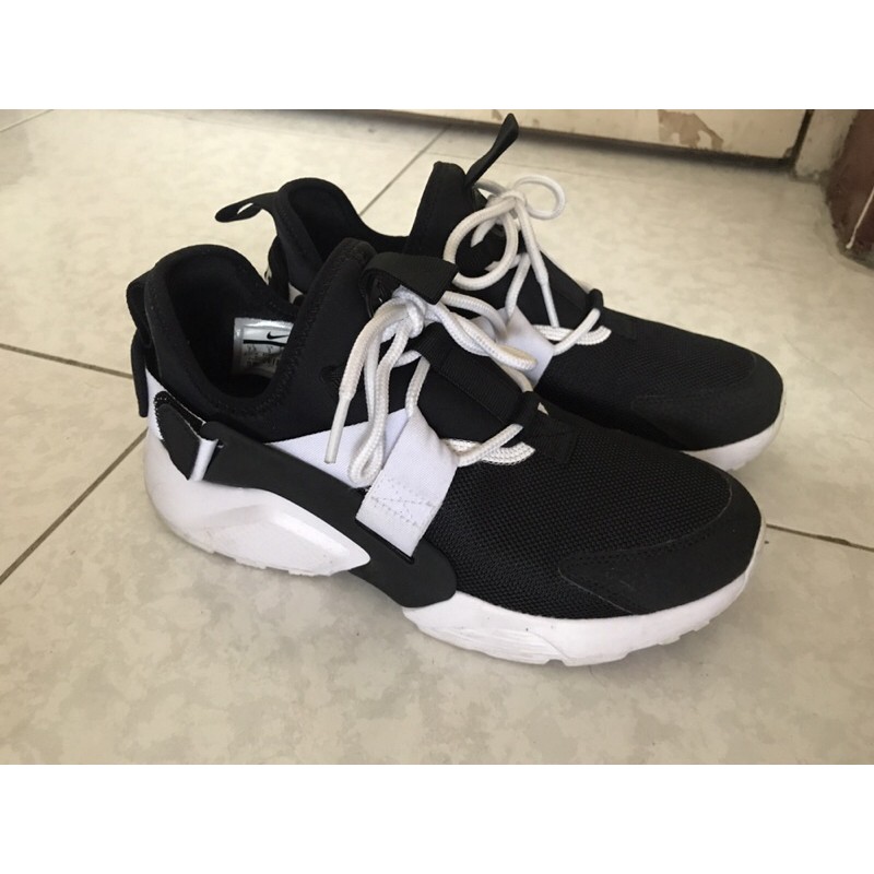 Womens nike air huarache city low casual on sale shoes