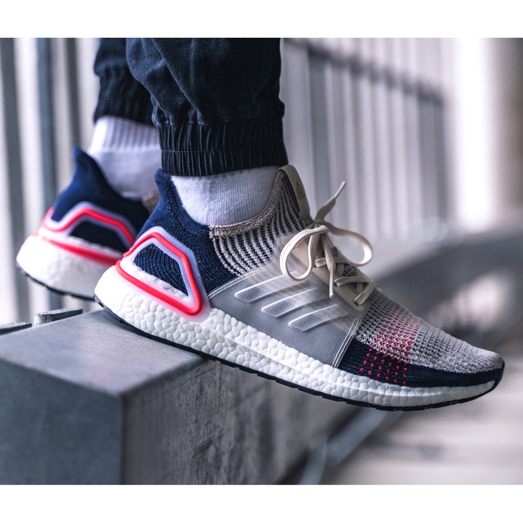 adidas UltraBOOST 19 灰 白 黑 紅 B37705 編織 US 8～12 慢跑鞋 公司貨 男鞋02