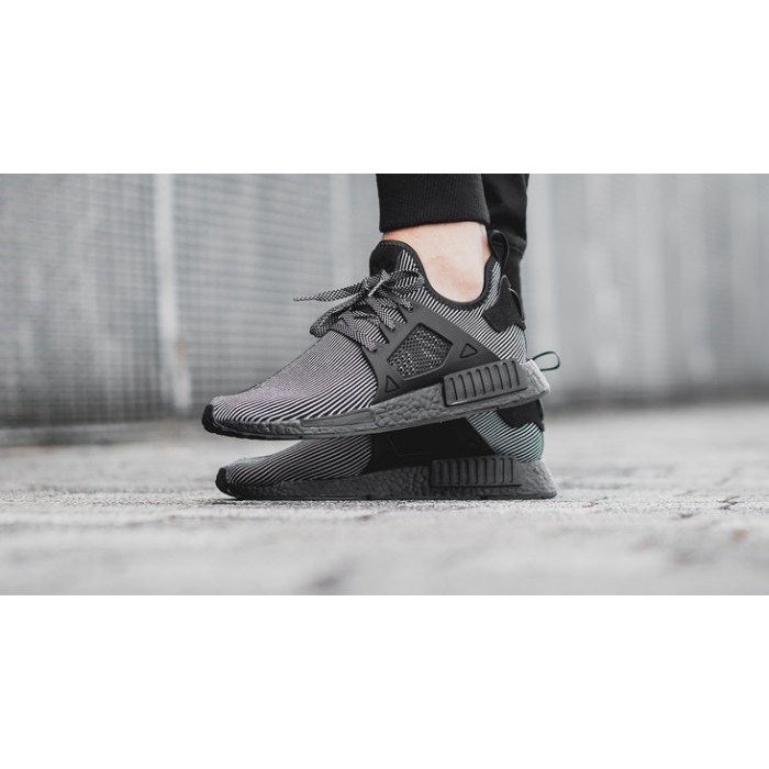 Adidas nmd xr1 triple black cheap ii