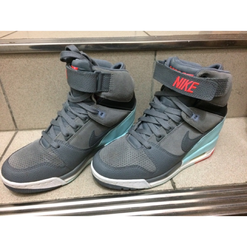 Nike air 2025 revolution 增高鞋