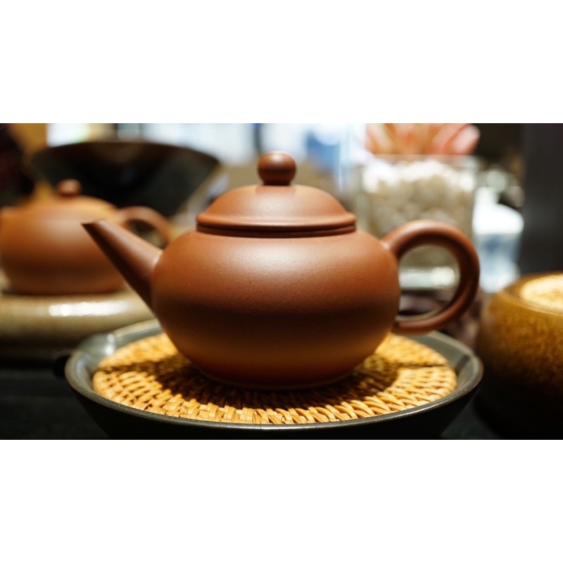 中国古美術・宜興原鉱・秦権 荊南山樵紫砂壺・赤泥急須・茶壺・茶道具・置物・禮器 中国古美術・宜興原鉱・秦権 荊南山樵紫砂壺・赤泥急須・