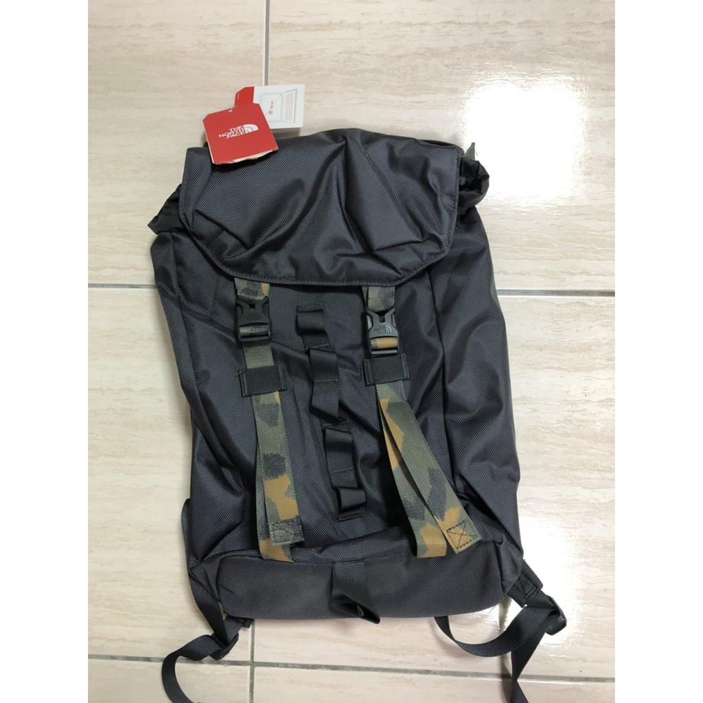 The north face deals lineage backpack