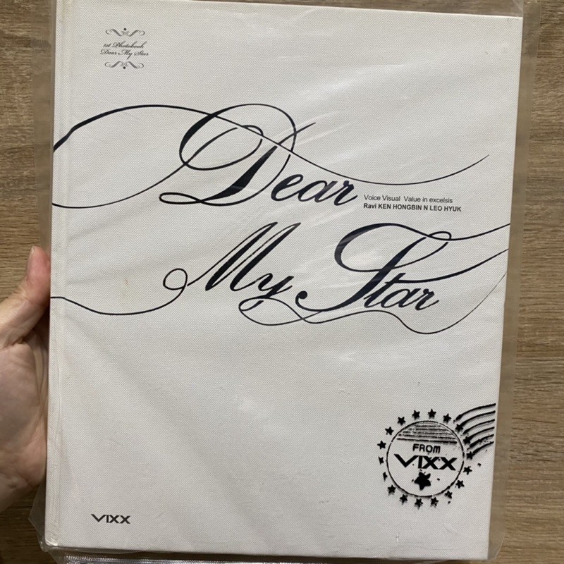 10,930円VIXX 1st PHOTO BOOK Dear My Star
