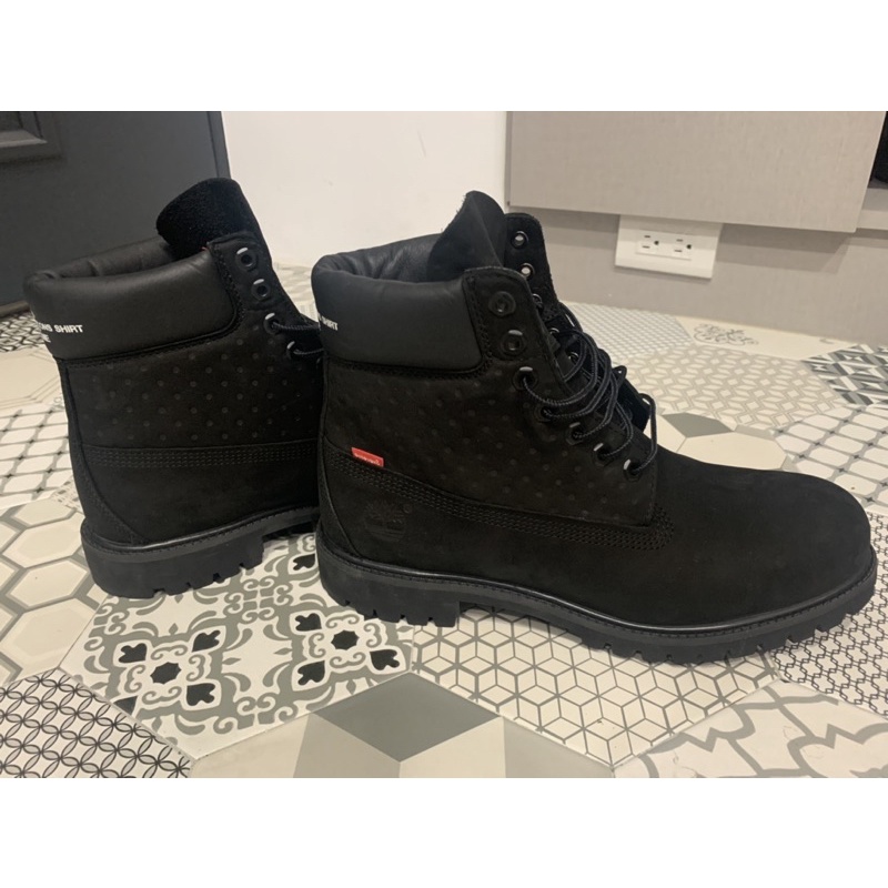 Supreme hot sale cdg timbs