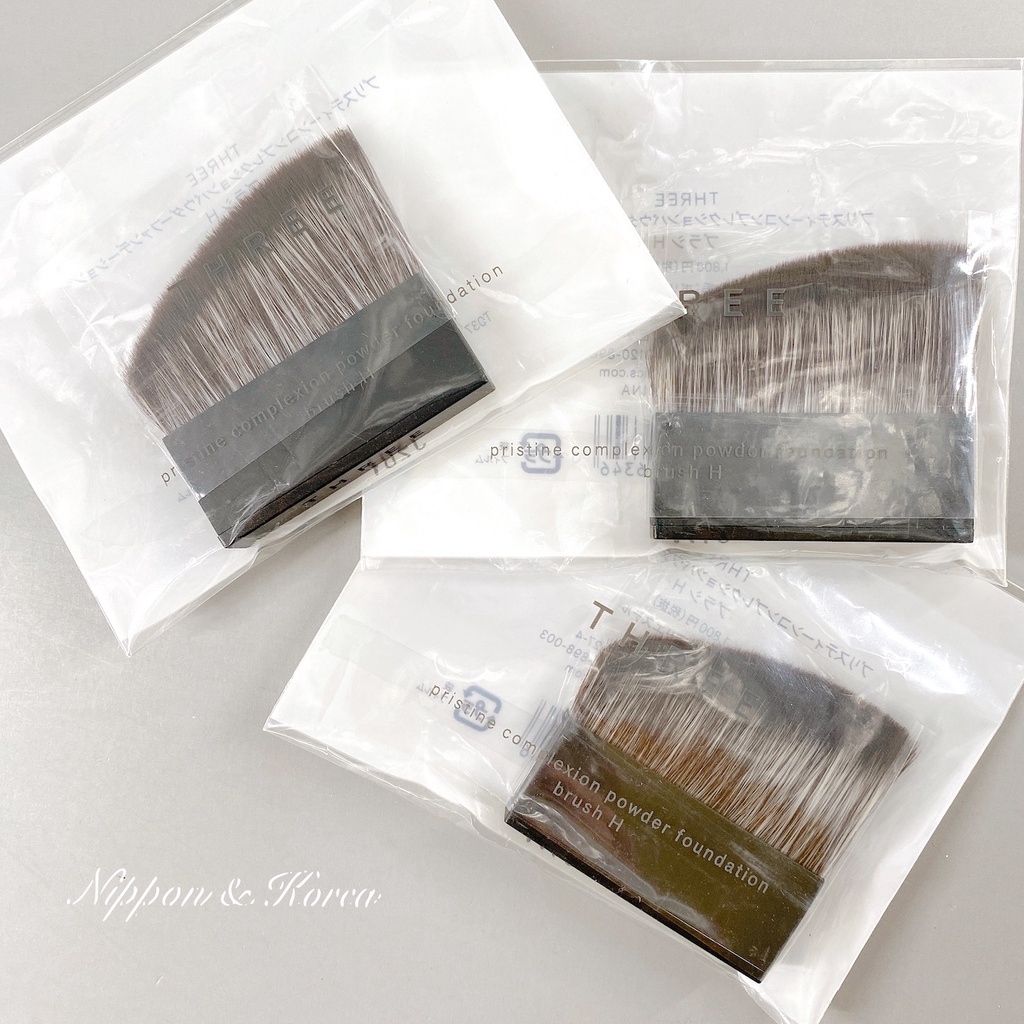 THREE 粉餅刷 Complexion Powder Foundation Brush H 粉餅專用刷具 ⚡預購 蝦皮購物