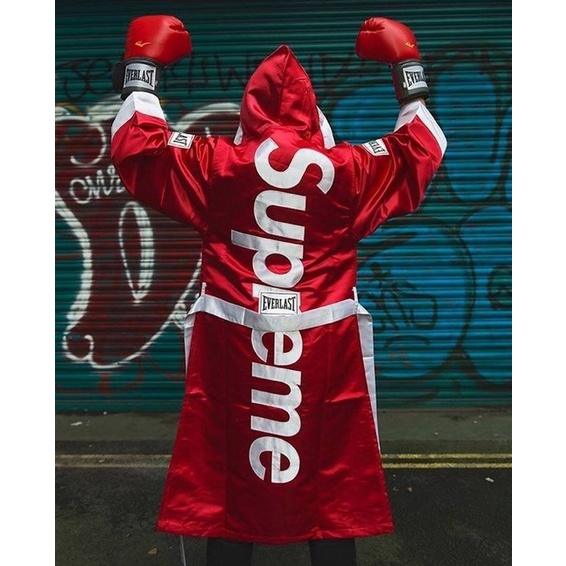 紐約范特西】現貨Supreme Everlast Satin Hooded Boxing Robe 拳擊袍紅