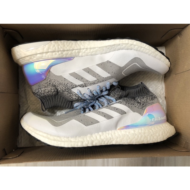 adidas ultraboost Mid EE3732