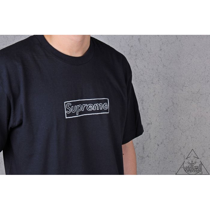 【HYDRA】Supreme Kaws Chalk Logo Tee Box Bogo 短T【SUP494】