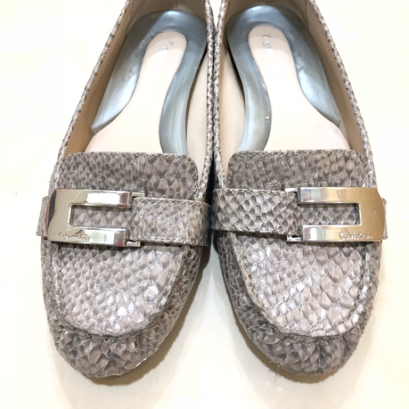 Calvin klein hot sale snakeskin flats