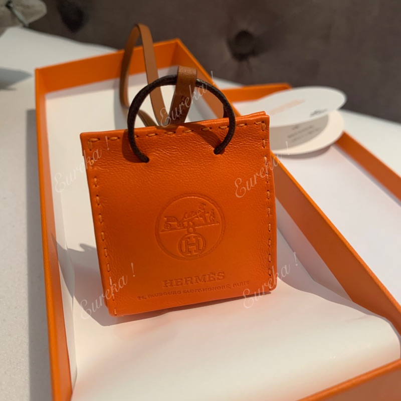 Orange discount charm hermes