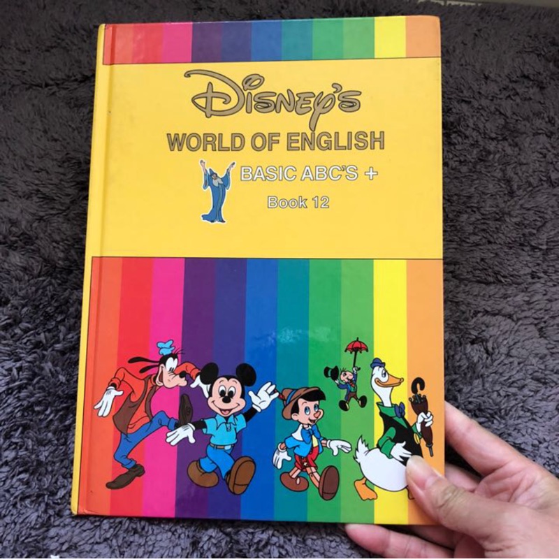 二手Disney 迪士尼-World of english, book 12, Basic ABC | 蝦皮購物