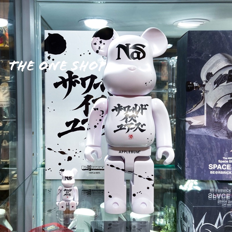 BE@RBRICK x NAS x APPLEBUM 聯名白色日文書法潑墨庫柏力克熊400% 100