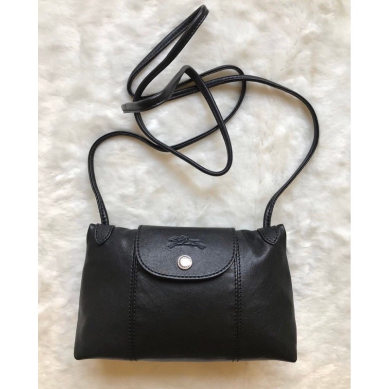 Longchamp le pliage cuir discount 小 羊皮 斜 背包