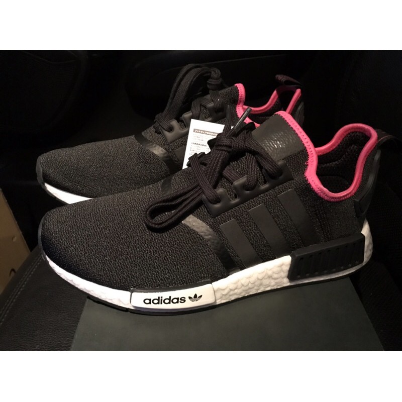 Adidas nmd r1 core 2025 black shock pink db3586