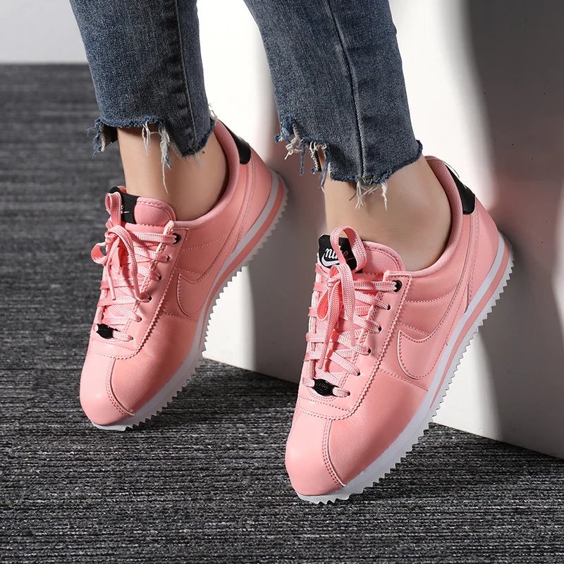 Cortez basic txt vday clearance