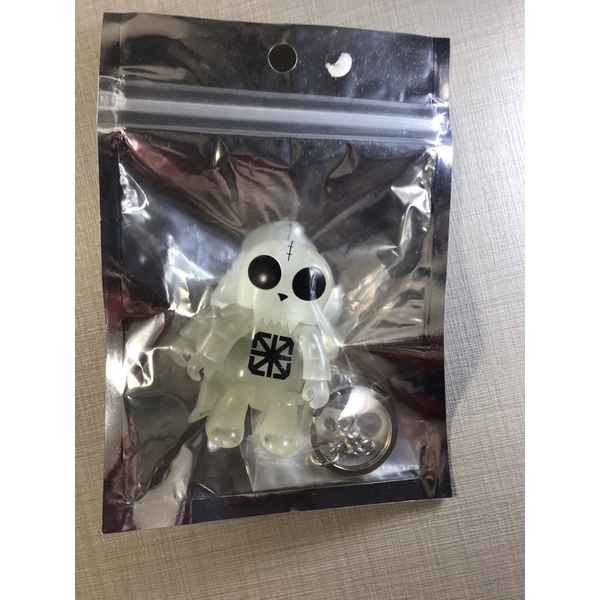 全新 Toy2R Qee collection 夜光系列 限量 公仔 蝦皮購物