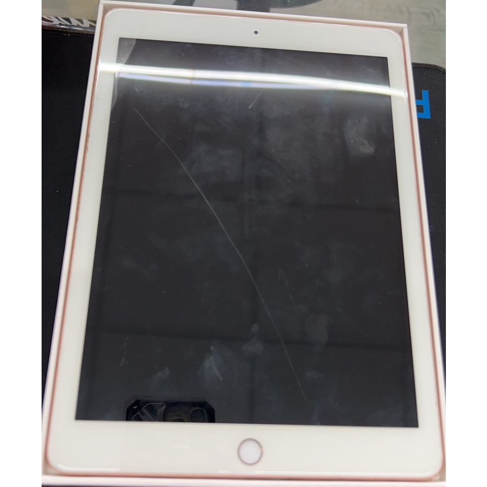 極美品 電池83.7%］iPad 第6世代 Wi-Fi 32GB 2018-