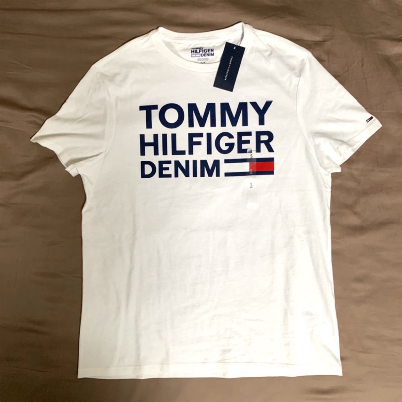 Tommy hilfiger denim hot sale t shirt