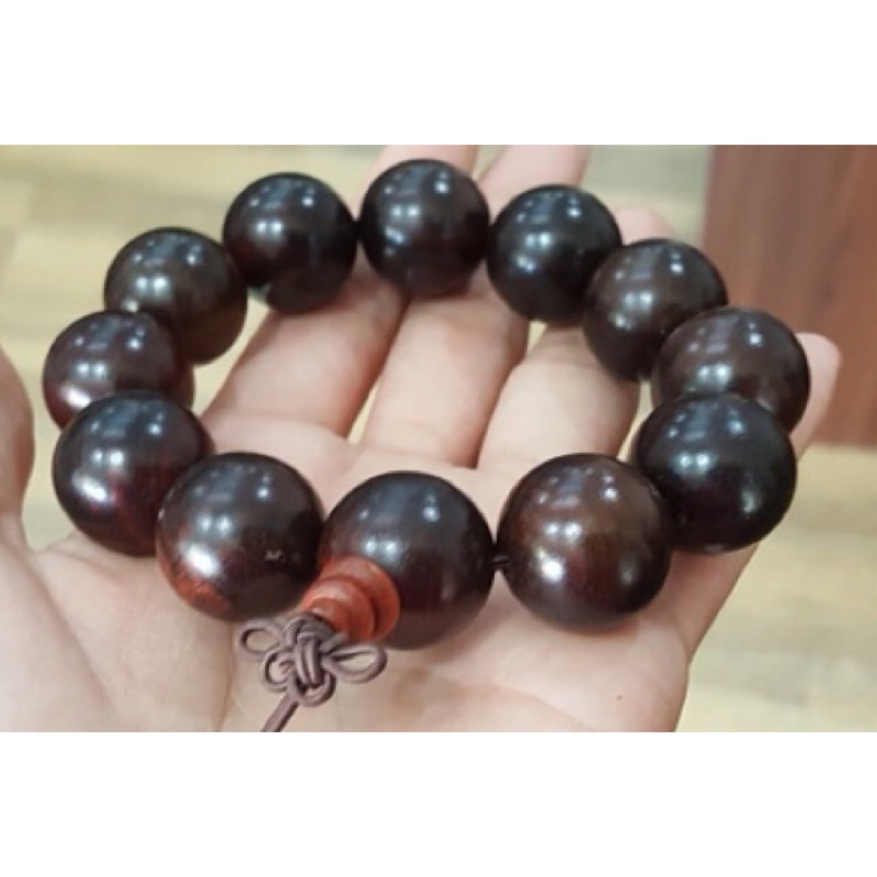 珍藏品【 純天然 紅酸枝手串 20mm *12顆 】大顆珍藏級。照片就是實物拍攝。新品現貨特價出清。 | 蝦皮購物