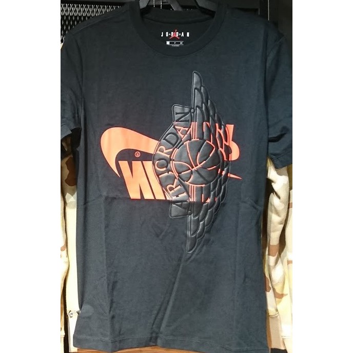 Jordan futura wings on sale tee