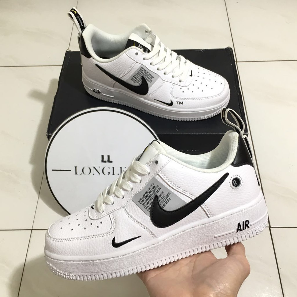 超希少！美品！NIKE AIR FORCE 1 ´07 LV8 UTILITY-