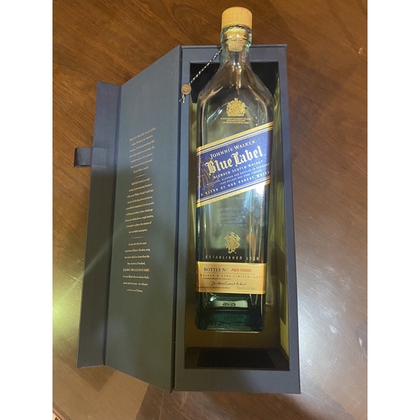 約翰走路藍牌蘇格蘭威士忌Johnnie Walker Blue Label 1000ml空瓶| 蝦皮購物