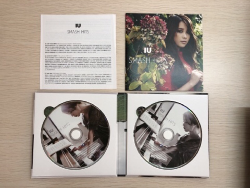 SMASH HITS [Taiwan Limited Edition](CD+DVD) : IU (Korea