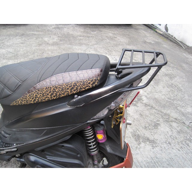 【新北新莊箱架屋】光陽 JR 50 100 鐵板型 後架 jr100 後箱架 漢堡架 後行李箱架 附白鐵螺絲 | 蝦皮購物