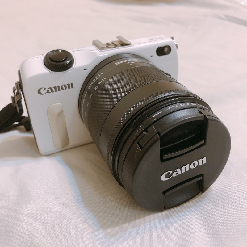 已售出）Canon EOS M2 微單眼機身公司貨+EF-M 18-55 IS STM 鏡頭公司貨