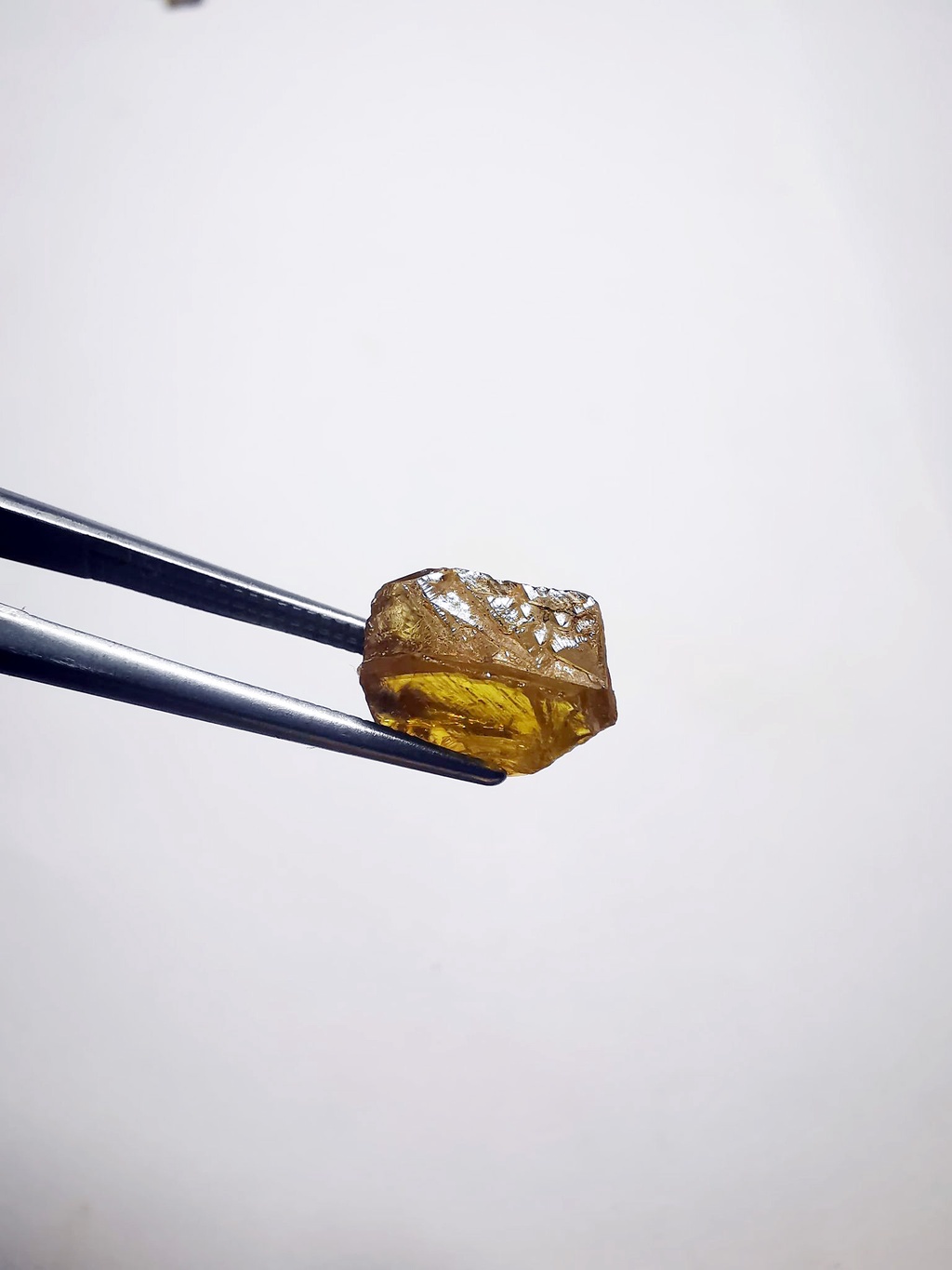 天然榍石(Sphene)原礦...稀有高色散,高折射率,高淨度小原礦...1組有3顆.金工,礦標,線編,收藏~ | 蝦皮購物