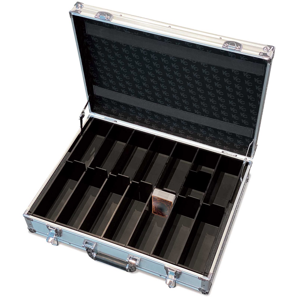 遊戲王日版25周年紀念商品ULTIMATE KAIBA SET 青眼白龍卡牌海馬手提箱